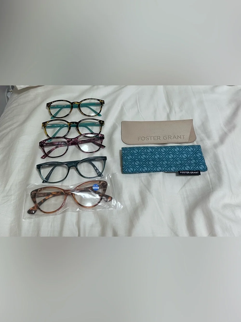 Set of Reading Glasses Foster Grant 1.25